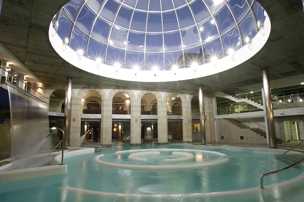 hotel spa ninos dinopolis